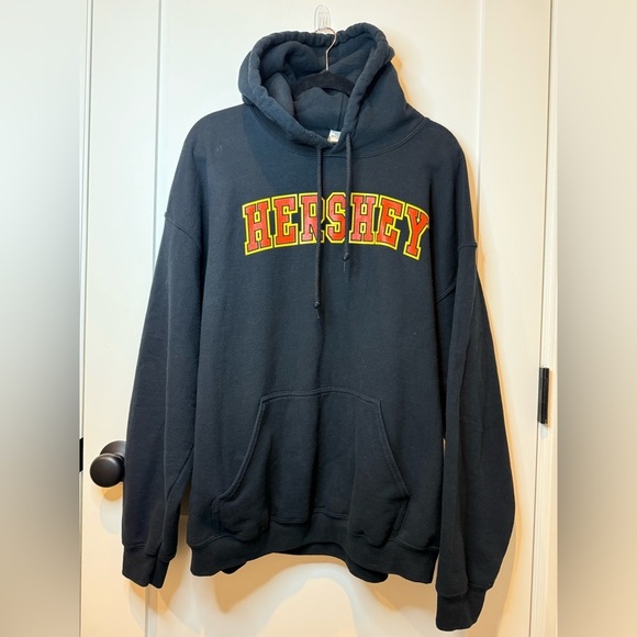 Gildan Other - Gildan Hershey Men’s Navy Blue Hoodie Sweatshirt Size XL Red Yellow
